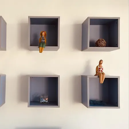 Apartment With Terrace Near 2 *