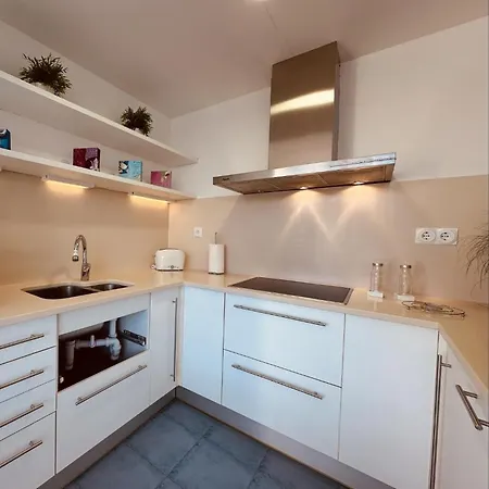 Apartment With Terrace Near 2 Tossa de Mar