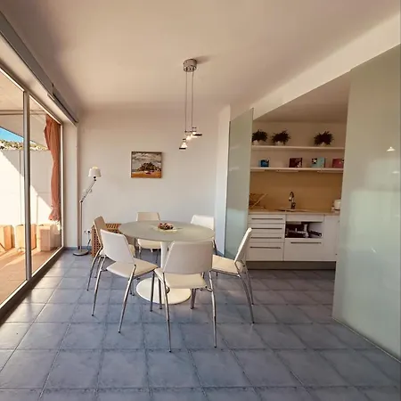 With Terrace Near 2 Apartment *